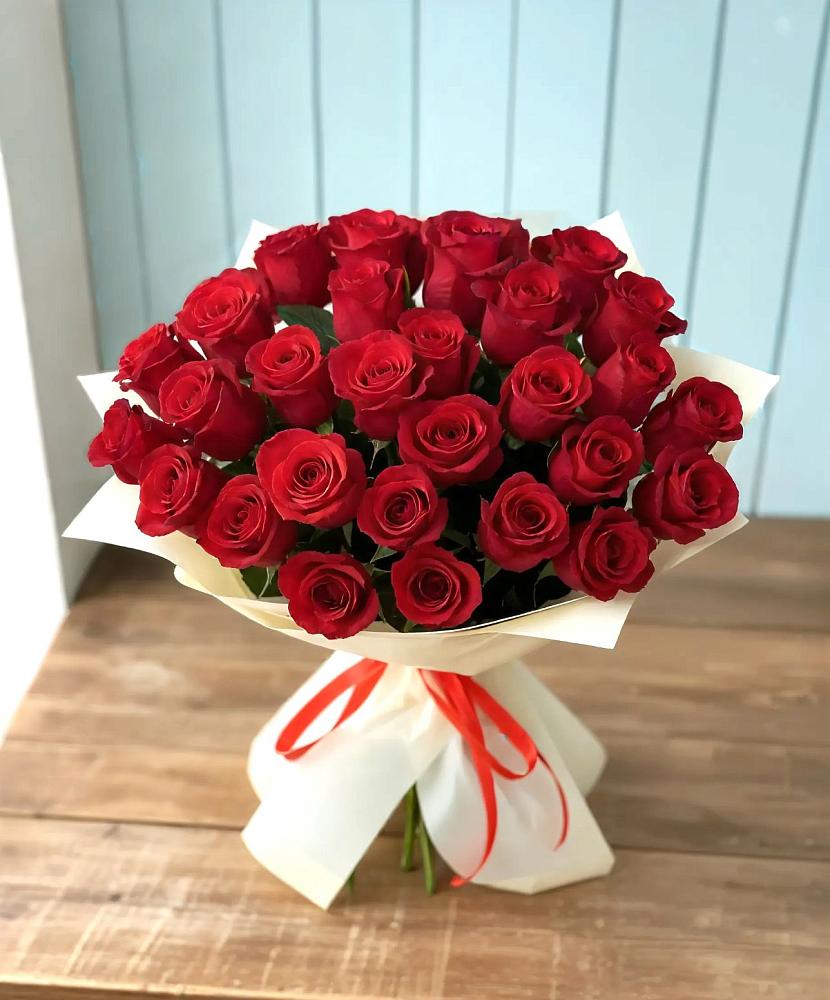 Букет 29 Красных роз в Горнозаводском