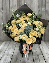 Букет цветов из:  Розы и Лизиантусы в Горнозаводском