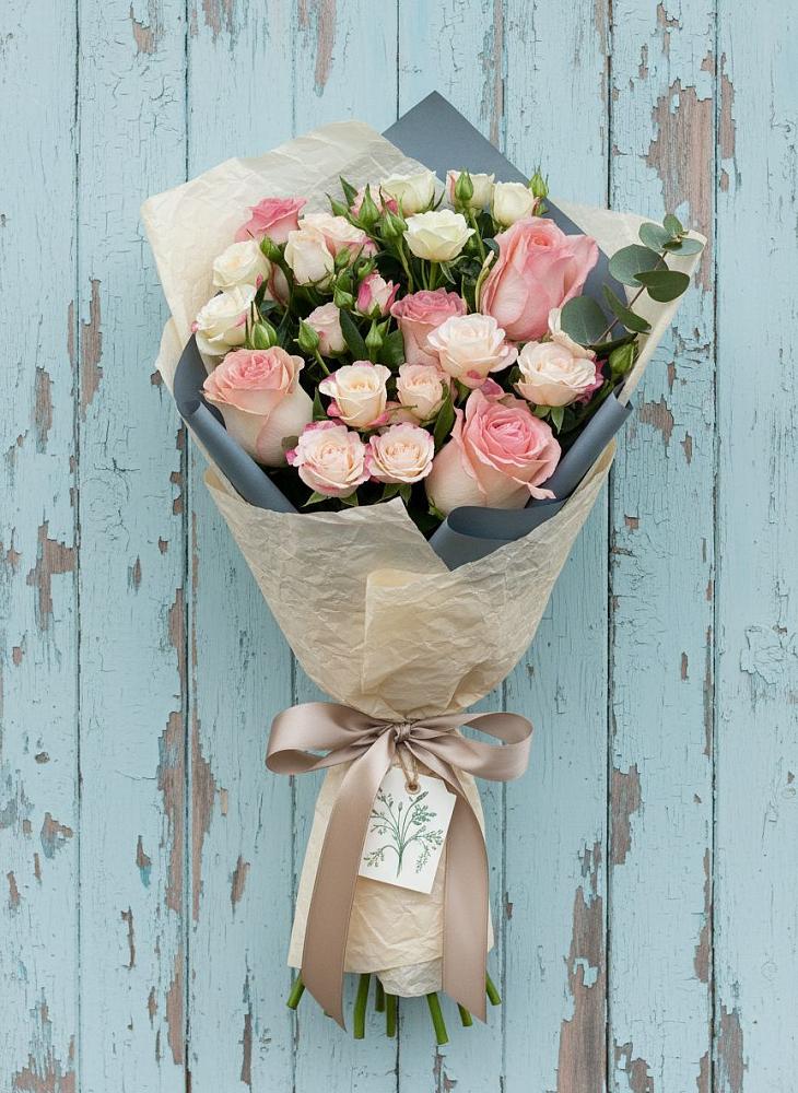 Букет цветов из: Розы в Горнозаводском