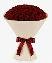 Букет 101 Бордовая роза Блэк Бакарра в Горнозаводском