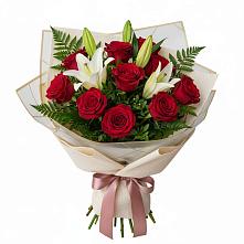 Букет цветов из:  Лилии и Розы #REPLACE_PRED# Горнозаводском