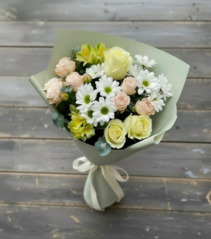 Букет цветов из: Альстромерии, Розы и Хризантемы в Горнозаводском
