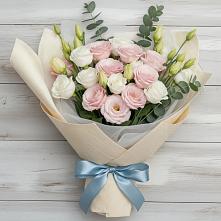 Букет цветов из:  Лизиантусы в Горнозаводском