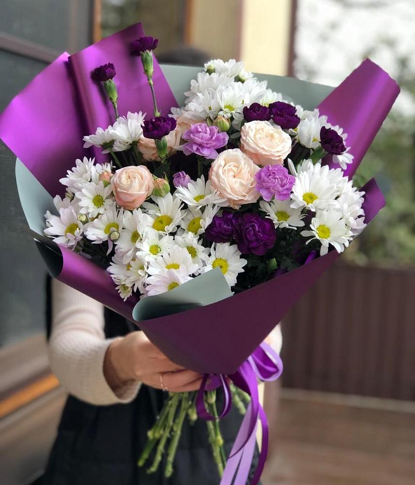 Букет цветов из: Хризантемы, Гвоздики и Розы в Горнозаводском