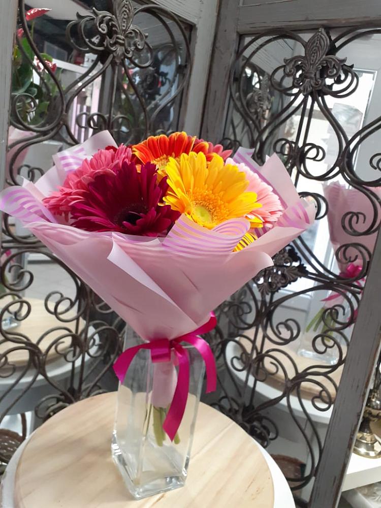 Букет цветов из: Герберы в Горнозаводском