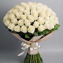 Букет 101 беля роза Белоснежка в Горнозаводском
