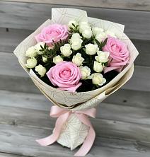 Букет цветов из:  Розы в Горнозаводском