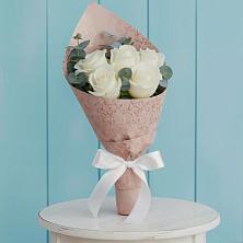 Букет цветов из:  Розы в Горнозаводском