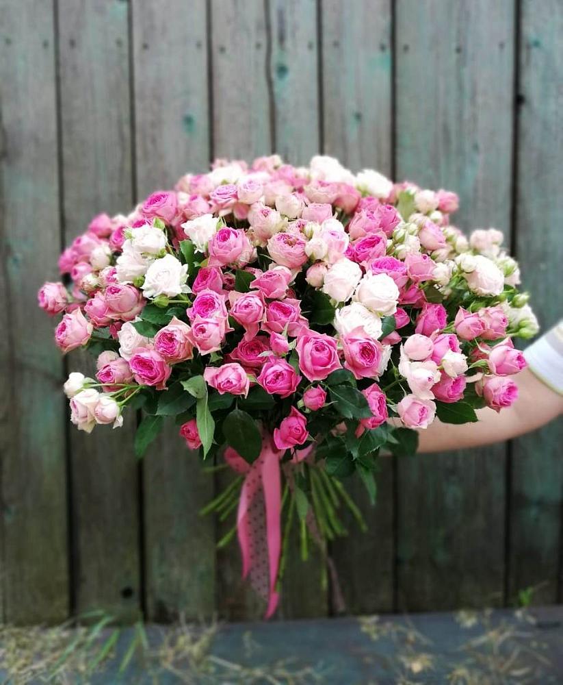 Букет Розовые кустовые розы Натали и Лав Лидия в Горнозаводском