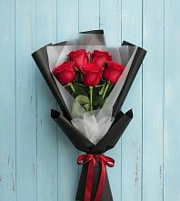 Букет цветов из:  Розы в Горнозаводском