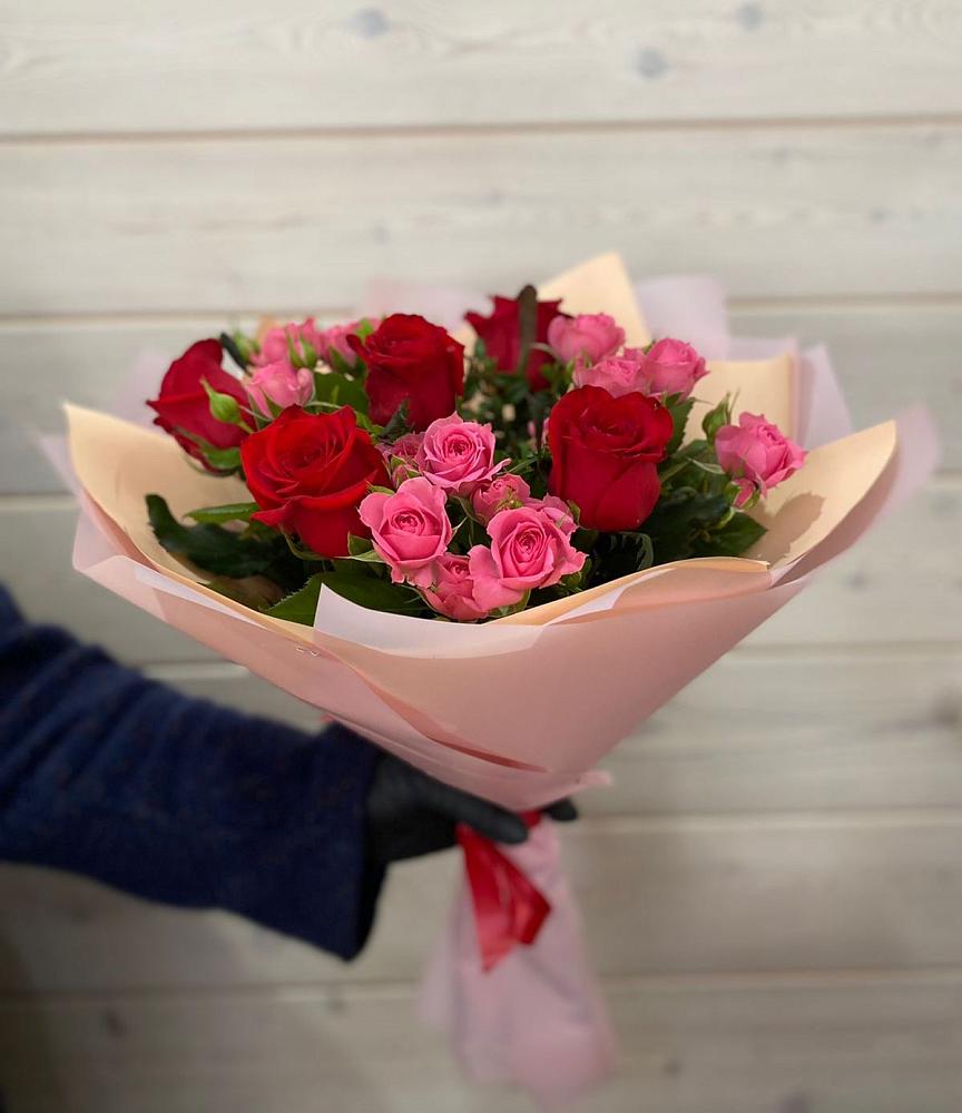 Букет цветов из: Розы в Горнозаводском