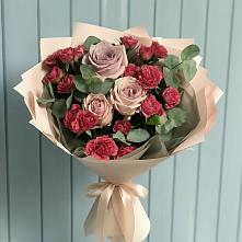 Букет цветов из:  Гвоздики и Розы в Горнозаводском
