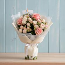 Букет цветов из:  Розы в Горнозаводском