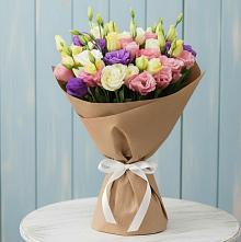 Букет цветов из:  Лизиантусы в Горнозаводском