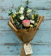 Букет цветов из:  Розы и Лизиантусы #REPLACE_PRED# Горнозаводском