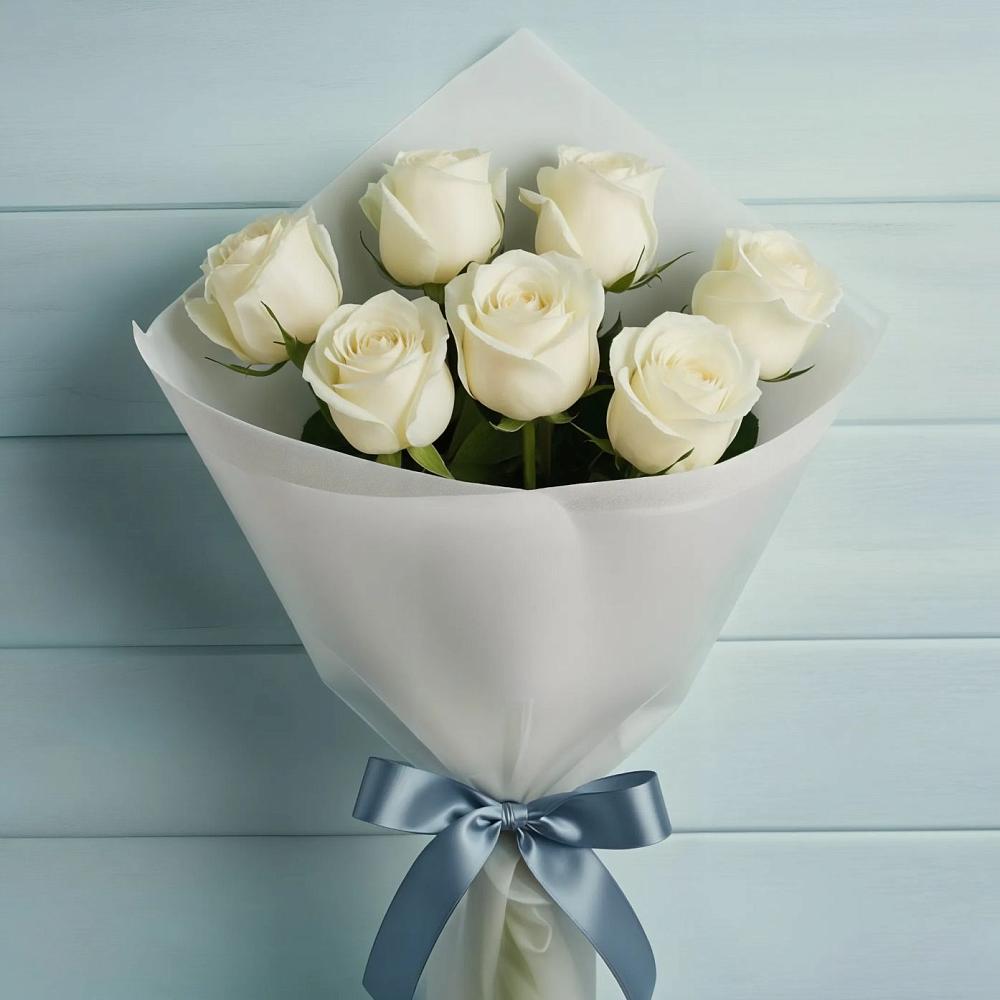 Букет 7 Белых роз Эдлесс Лав в Горнозаводском