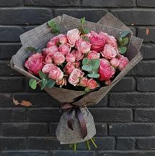 Букет цветов из:  Розы в Горнозаводском